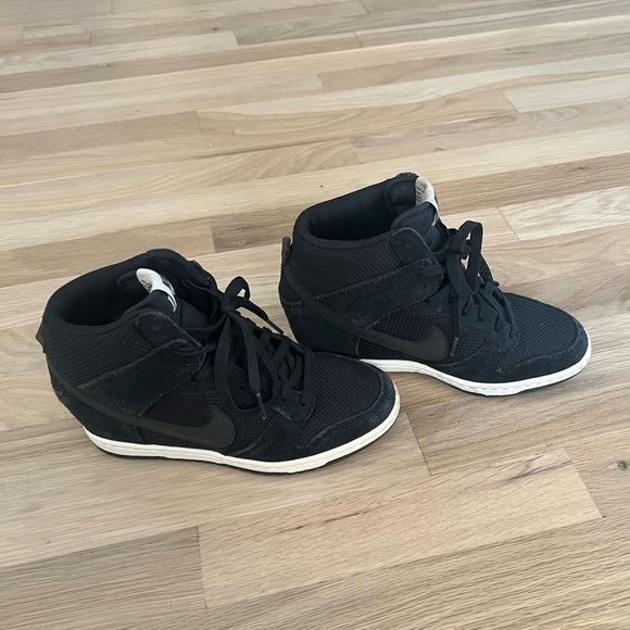 Nike Dunk Sky High 7.5 - Picture 5 of 7